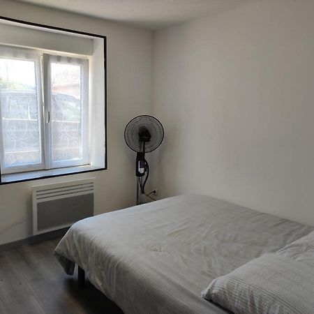 16 Rue Des Deportes Charmes  ภายนอก รูปภาพ
